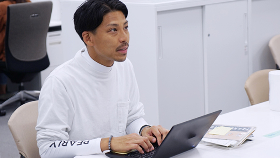 セクション長 岡田浩治